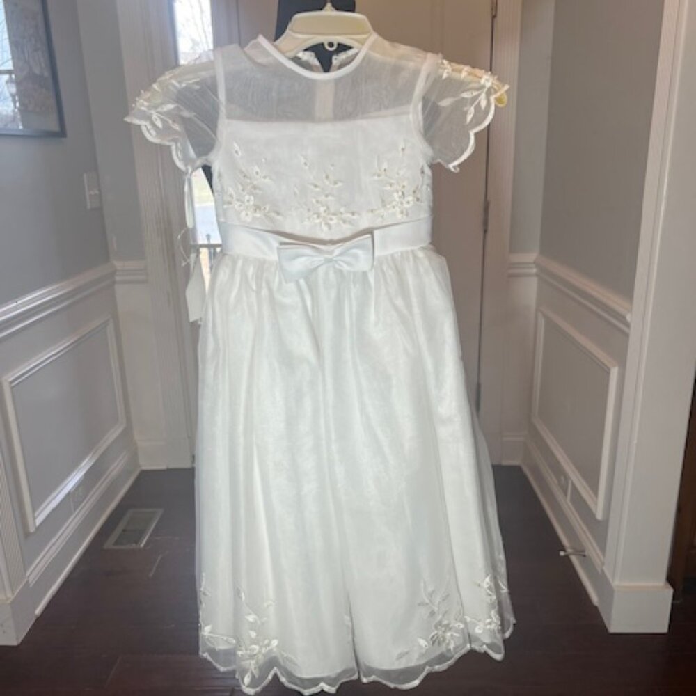 NWT Sweetie Pie White Size 5 Girl Dress